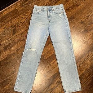 Womens Gap Jeans, Great condition.  Size 4 or 27